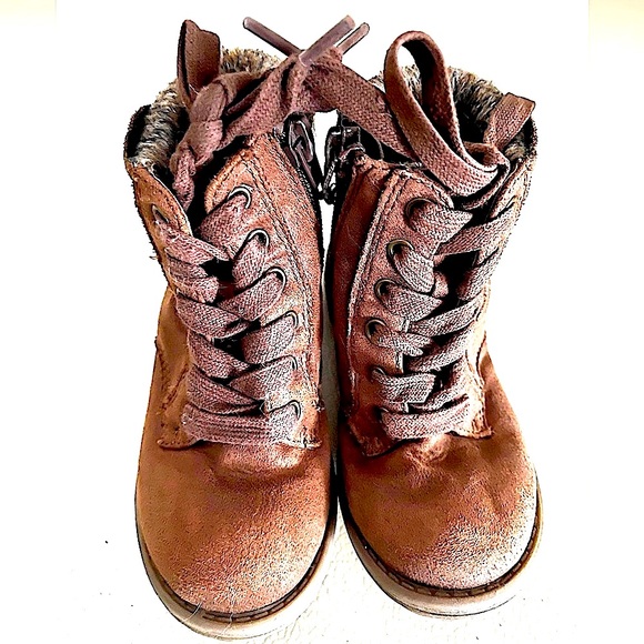 Madden Girl Cognac Hiking Boots, Toddler Size 8. - Picture 5 of 6